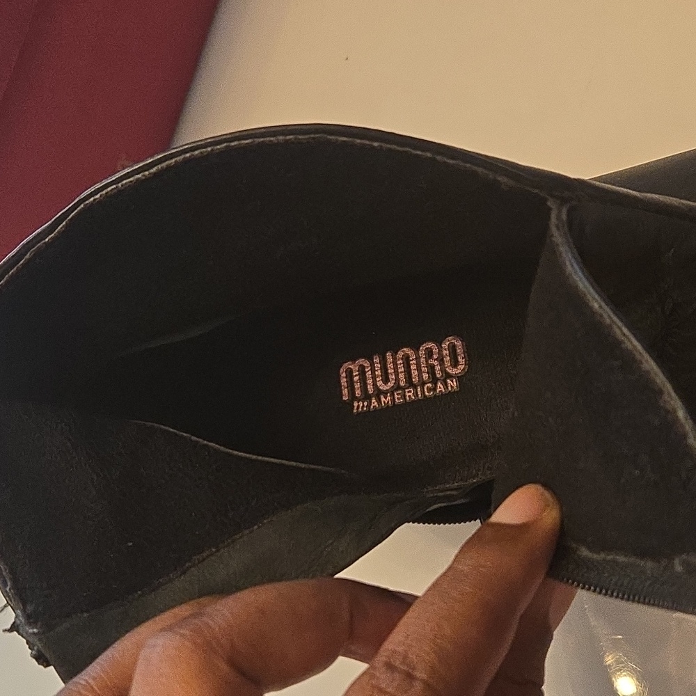 Munro Robyn Black Leather Boot Size 10.5 M - Picture 8 of 8